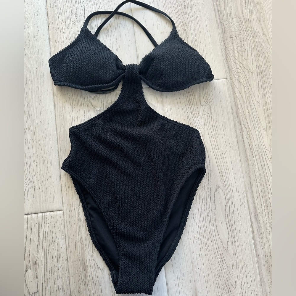 NWT HOLLISTER One Piece Black Swimsuit size XXS